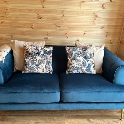 Kingfishers Nest - sofa